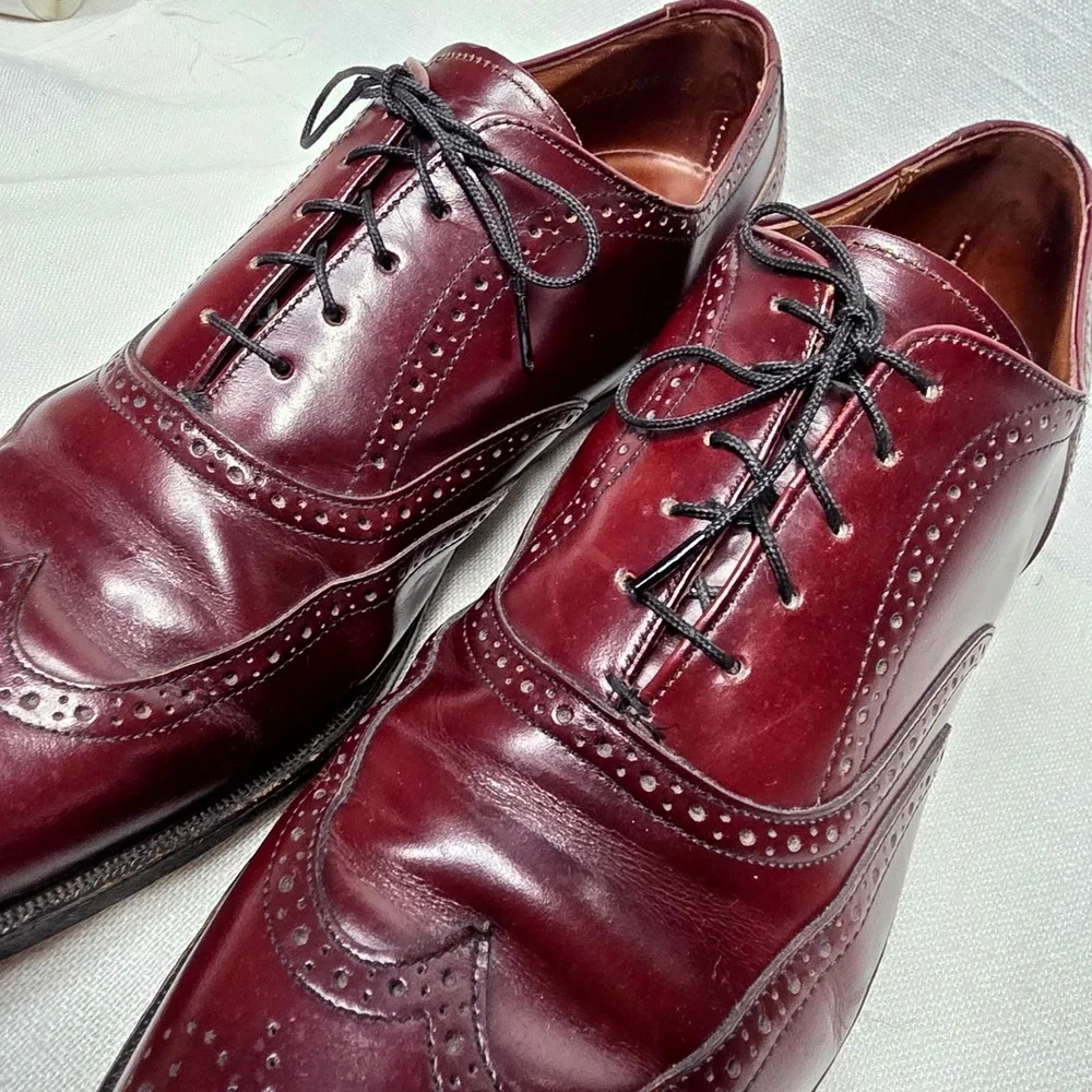 Bostonian Men's Merlot Leather Wingtip Lace-Up Oxfords